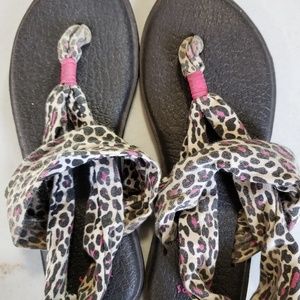 Sanuk sandals
